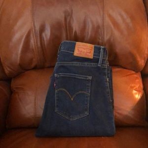 Levi’s 720 High Rise Super Skinny jeans.